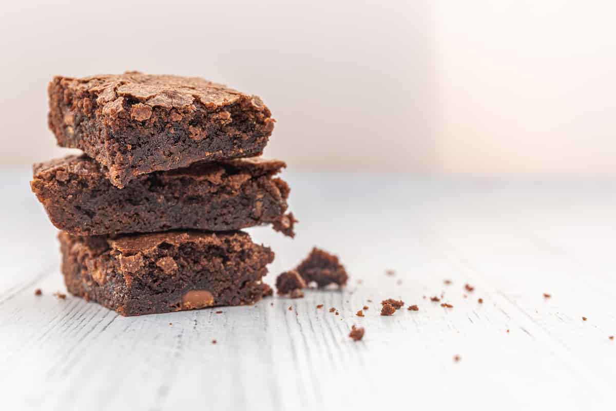 Read more about the article Seu café da tarde ficará mais especial com esse saboroso brownie de chocolate 